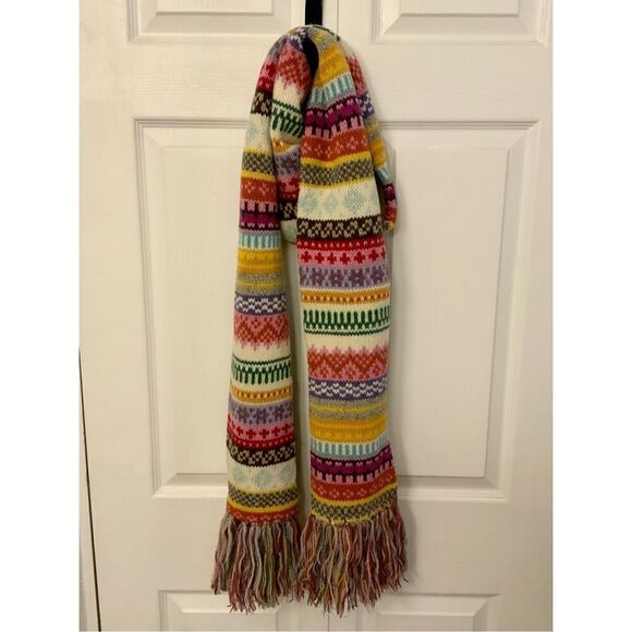 GAP Accessories - Vintage Gap Holiday Scarf (03)